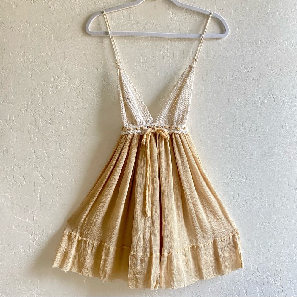 Daslu tan Breathless crochet trip babydoll dress M